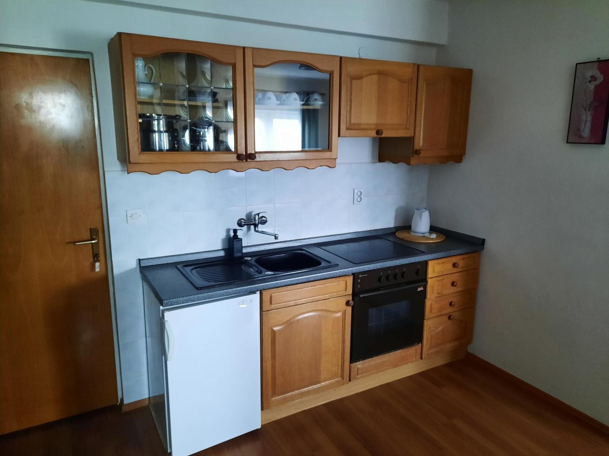 Apartments Brkovic Sukošan Oda fotoğraf