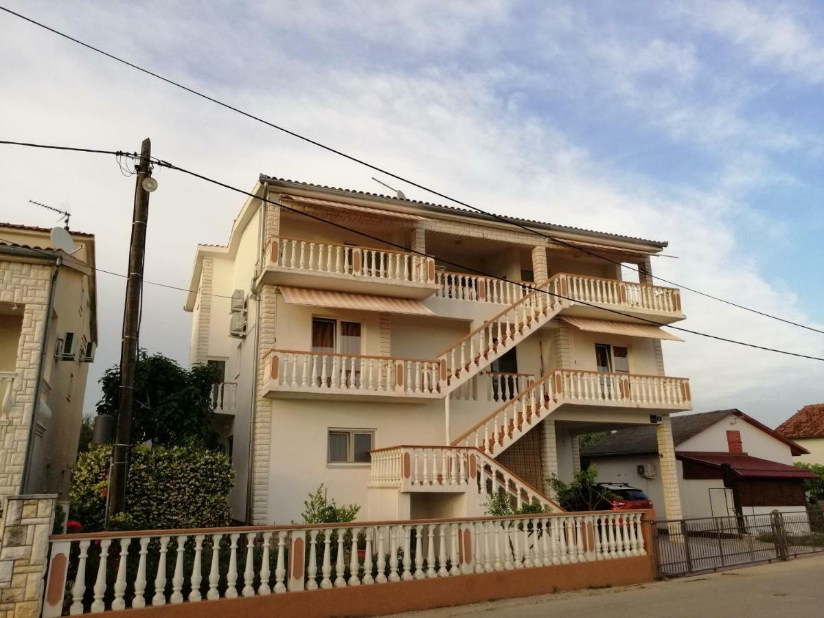 Apartments Brkovic Sukošan Dış mekan fotoğraf
